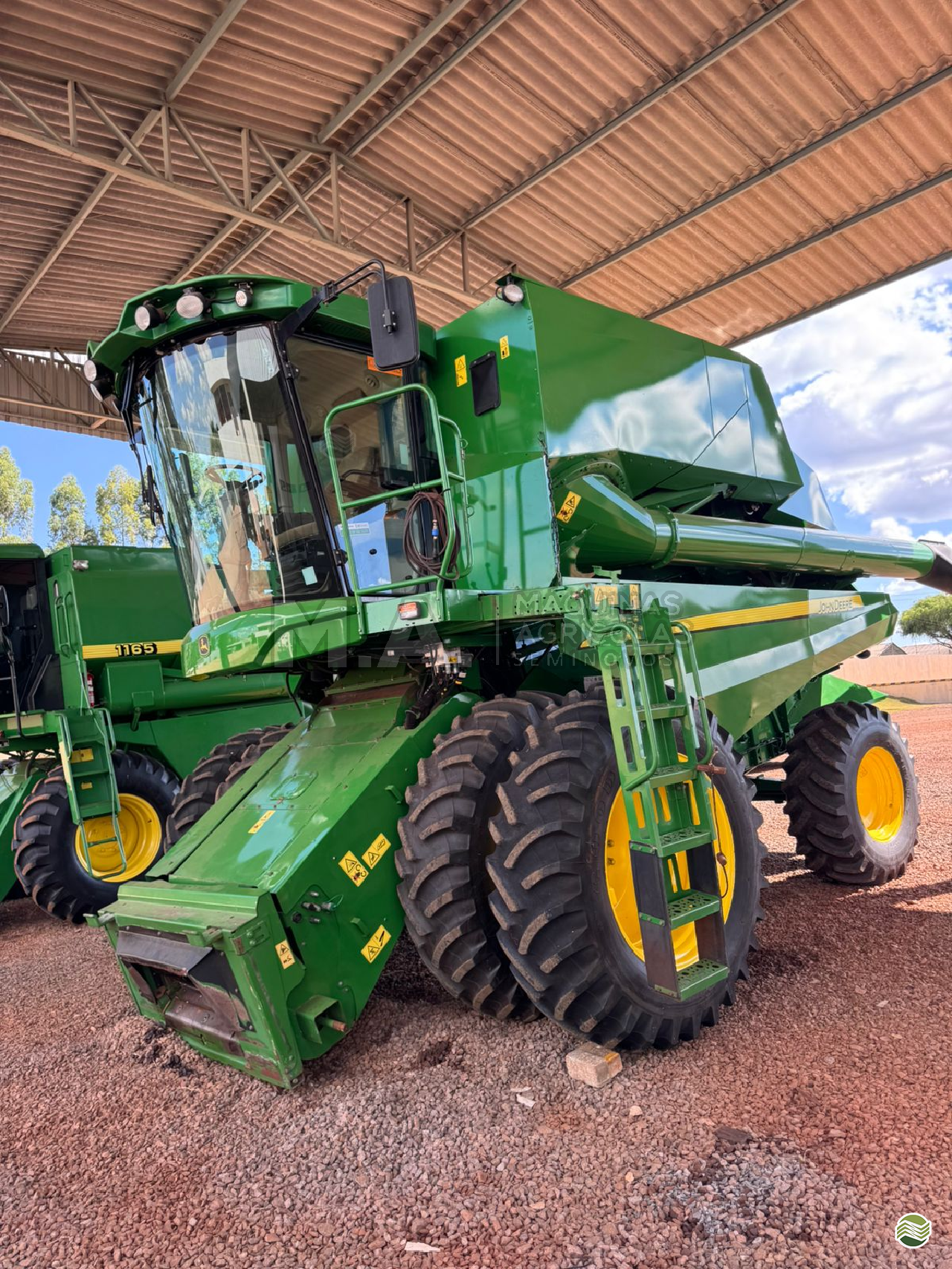 COLHEITADEIRA JOHN DEERE JOHN DEERE S440 M.A. Máquinas Agrícolas - Campo Mourão CAMPO MOURAO PARANÁ PR
